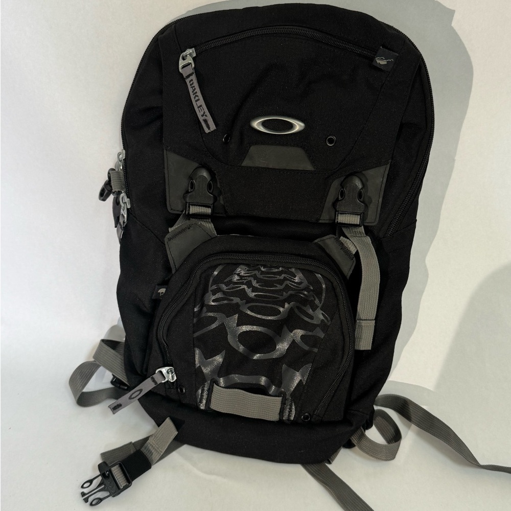 Small Oakley Black Hydration Pack, water bladder not included, lightly used
